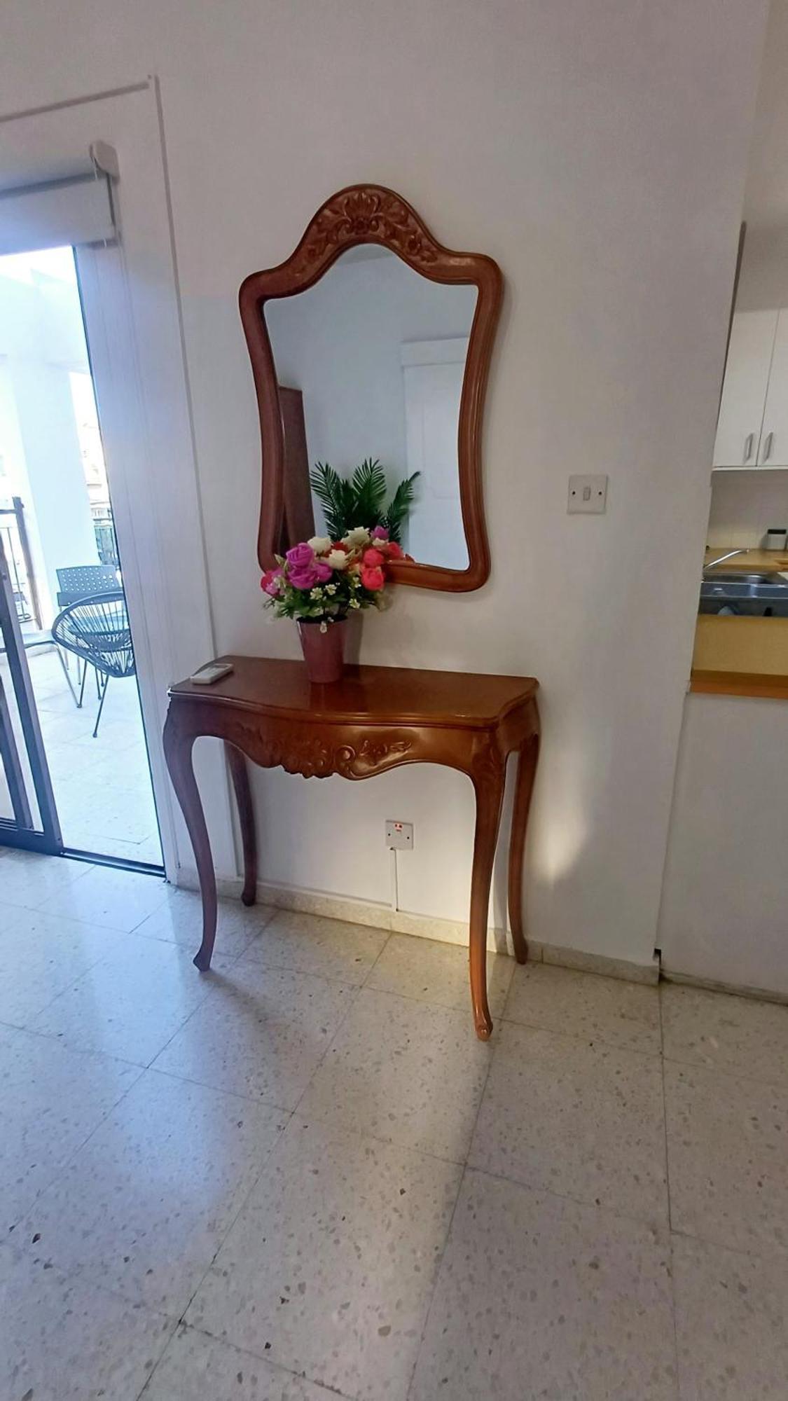 Spacious 2 Bedroom Near Mall -internet 1gbps דירה Paphos
