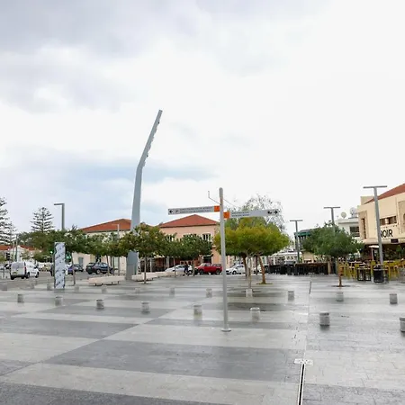 Spacious 2 Bedroom Appartment Near Mall -Internet 1Gbps Pafos Dış mekan fotoğraf