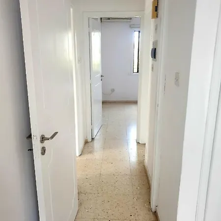 Spacious 2 Bedroom Appartment Near Mall -Internet 1Gbps Pafos Dış mekan fotoğraf