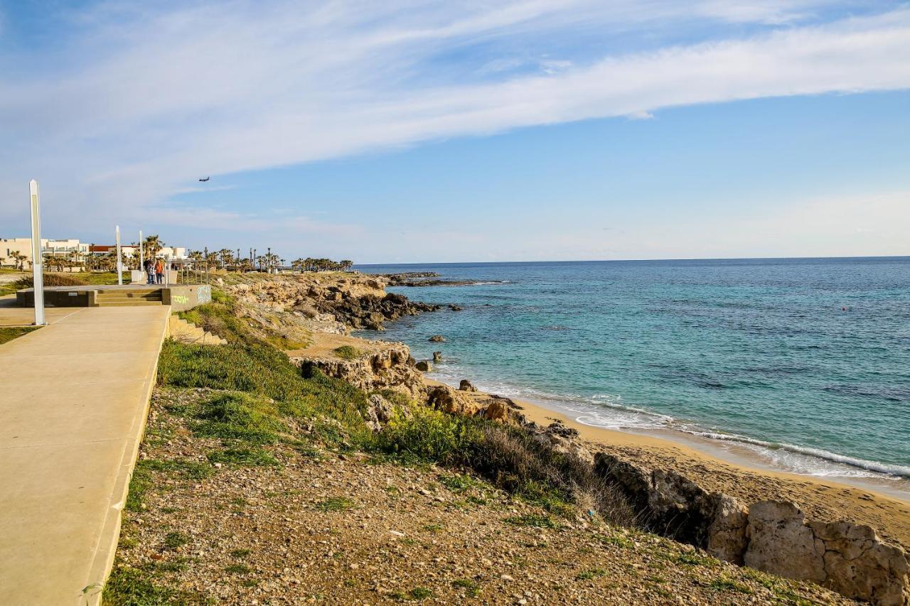Daire Spacious 2 Bedroom Near Mall -internet 1gbps Pafos