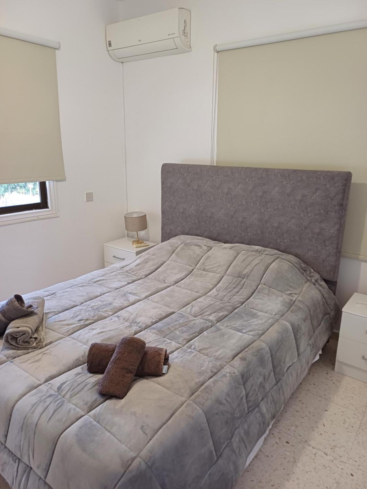 Spacious 2 Bedroom Near Mall -internet 1gbps Daire *